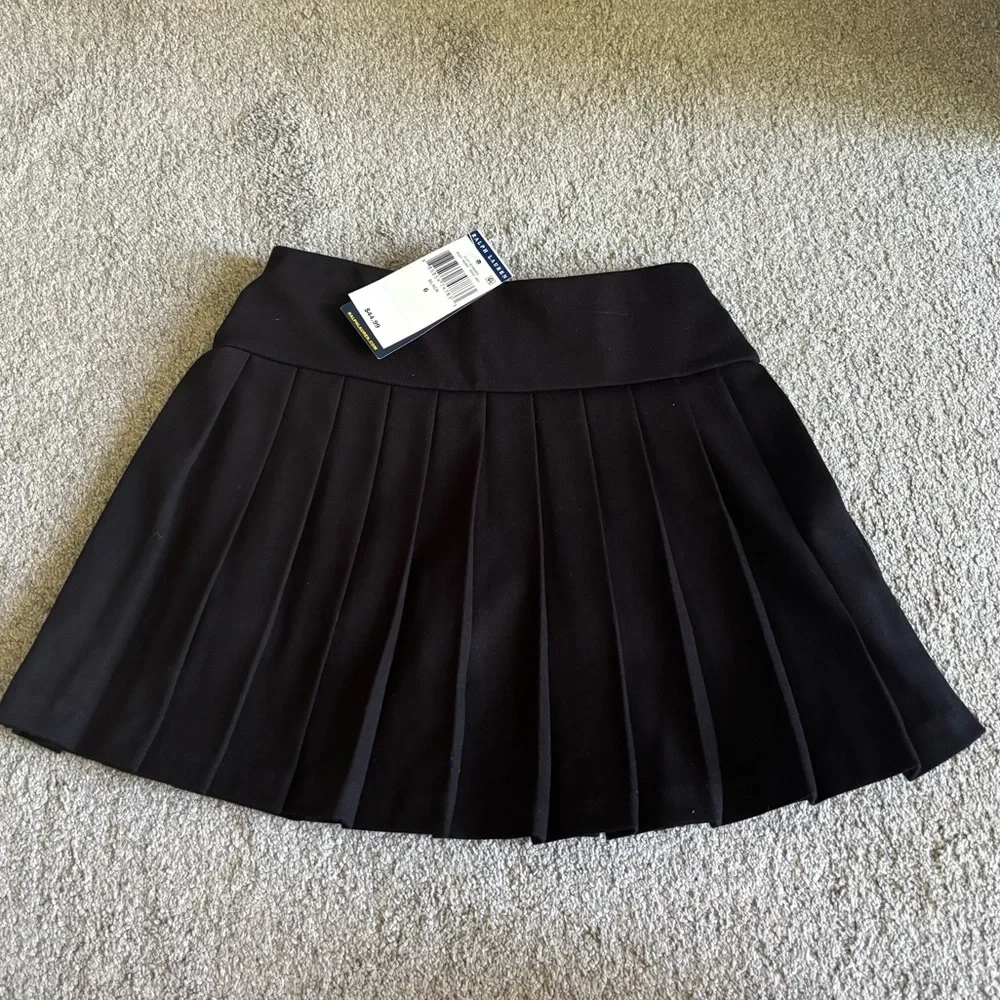 RL girls black pleated skirt with gold buttons and built in shorts. Size 6, NWT - Picture 2 of 3
